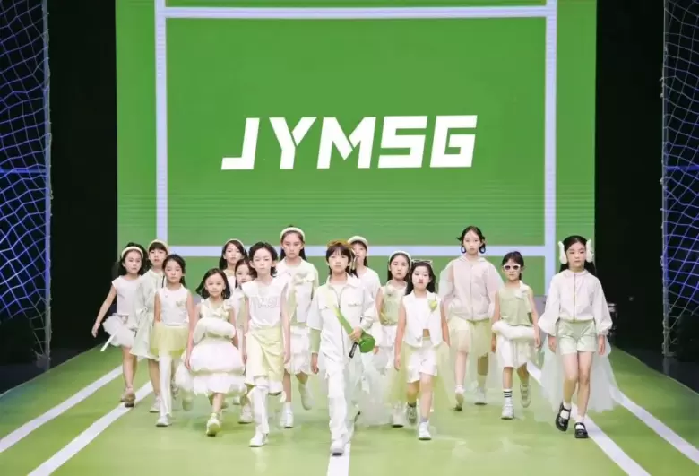 【倒计时15天】2024深圳时装周：秀场日程大公开，门票领取入口开启！