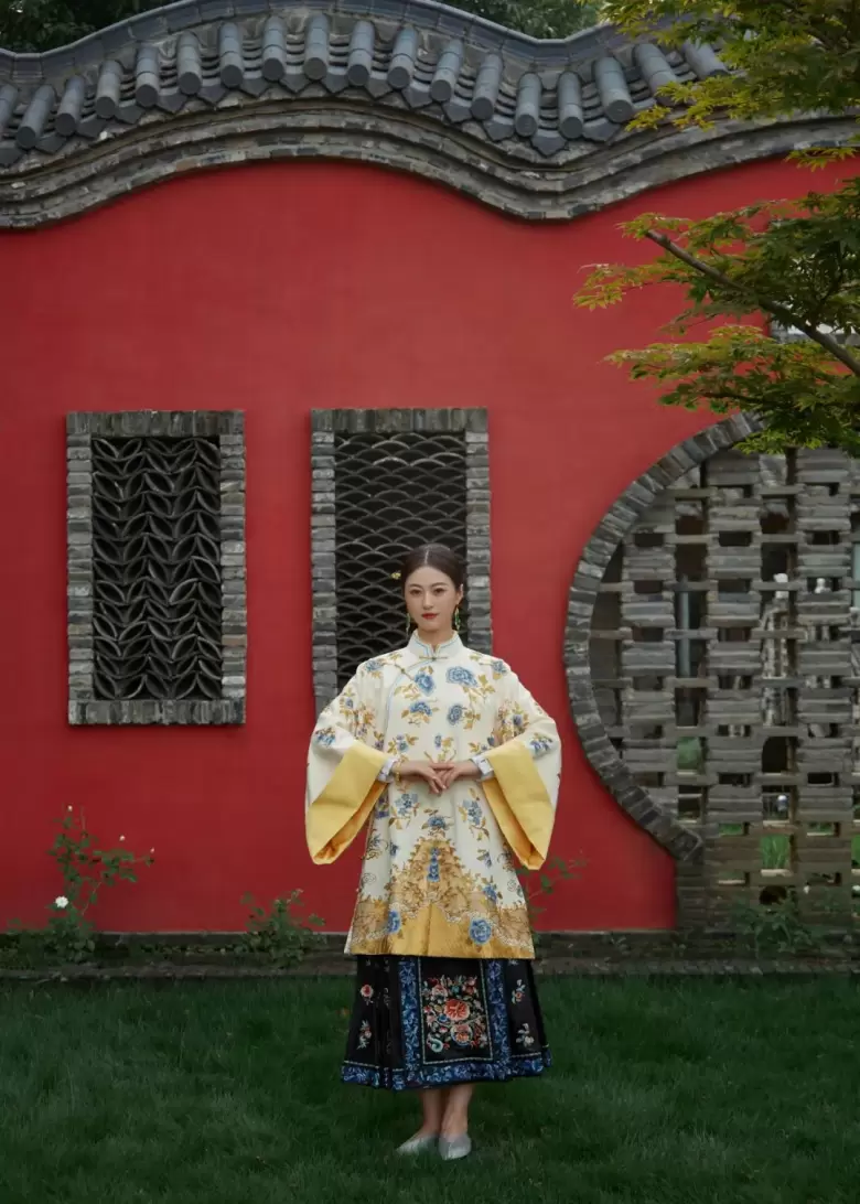 倒计时4天！2024深圳时装周：娇古苏绣，传统工艺与现代时尚的完美融合！