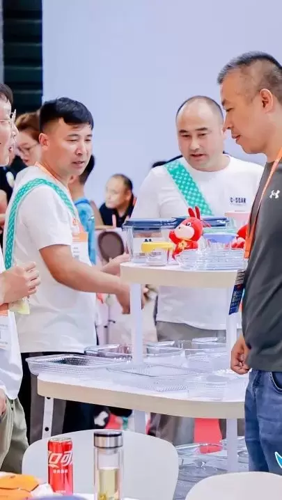 【买家名录|展商大全】中国日用百货商品交易会：全渠道买家的上海百货会盛会，上海新国际博览中心盛大举行。