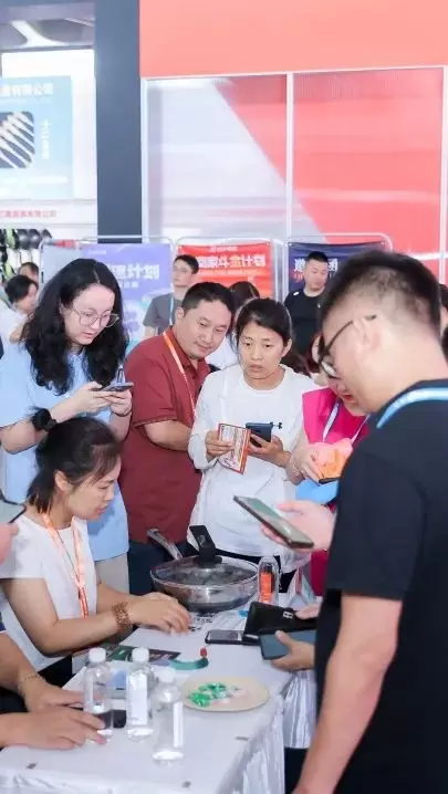 【买家名录|展商大全】中国日用百货商品交易会：全渠道买家的上海百货会盛会，上海新国际博览中心盛大举行。