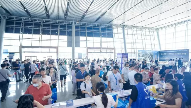 立即行动！2024武汉汽车制博会观众预登记开启：开启智能装备与未来汽车技术之旅