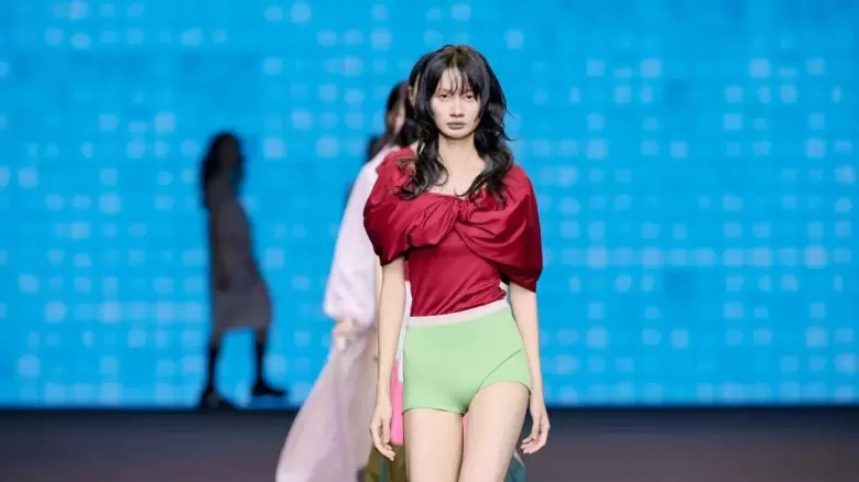 倒计时 4 天！AW25 深圳原创时装周：时尚风暴即将席卷鹏城，快来领取门票！