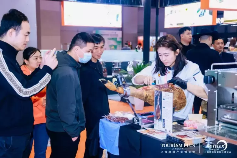 火热进行中！2025 HOTELEX 上海酒店及餐饮展，首日展商风采大揭秘！