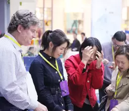 海宁国际时尚精品袜子展-海宁袜交会